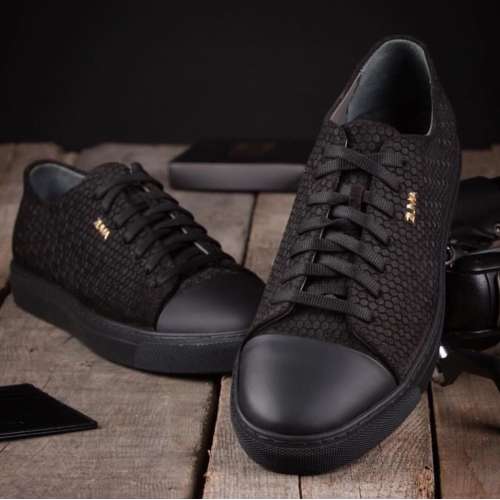 Zuma shose shop